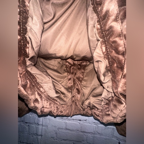 Maison Article Men’s Page free jacket. Brown, super soft velvet feeling fabric. - Picture 9 of 13